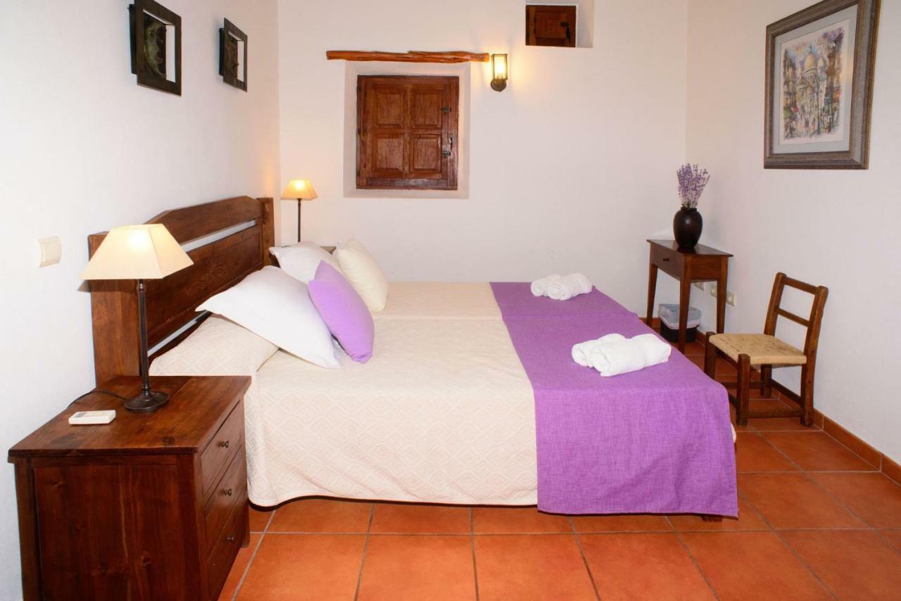 Can Vich Sant Carles de Peralta Exterior photo